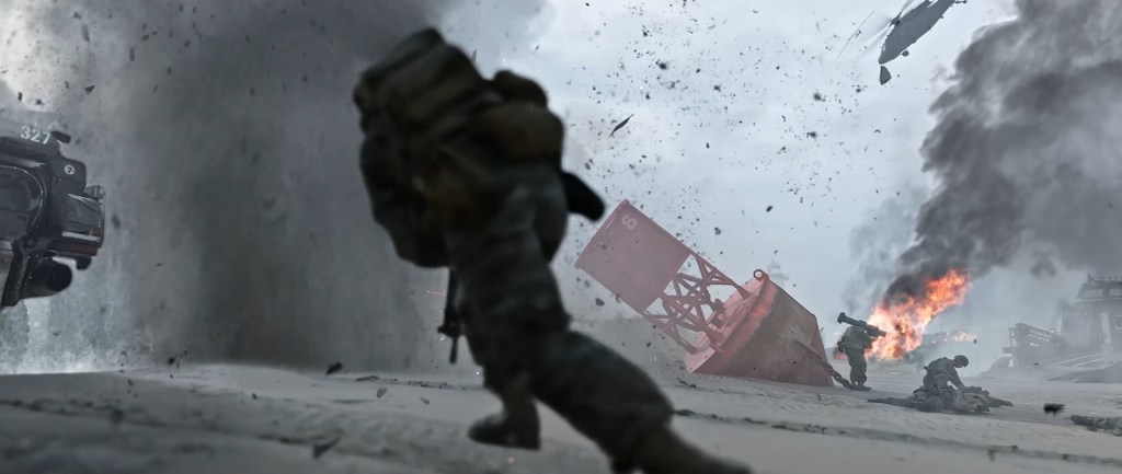 MW4 Hafenschlachtszene mit einer gro&szlig;en roten Boje, Explosionen und einem Marineinfanteristen mit einem Werfer unten rechts.